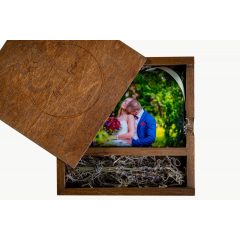 Fénykép + USB tartó fadoboz 180x180 mm-es, gesztenye