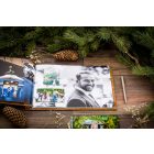 Fa borítású fotókönyv, betű kivágással