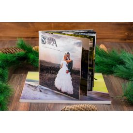 Prémium síkban nyíló fotókönyv 30 x 30 cm