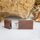 Gravírozható fa pendrive 64Gb, vörös mahagóni